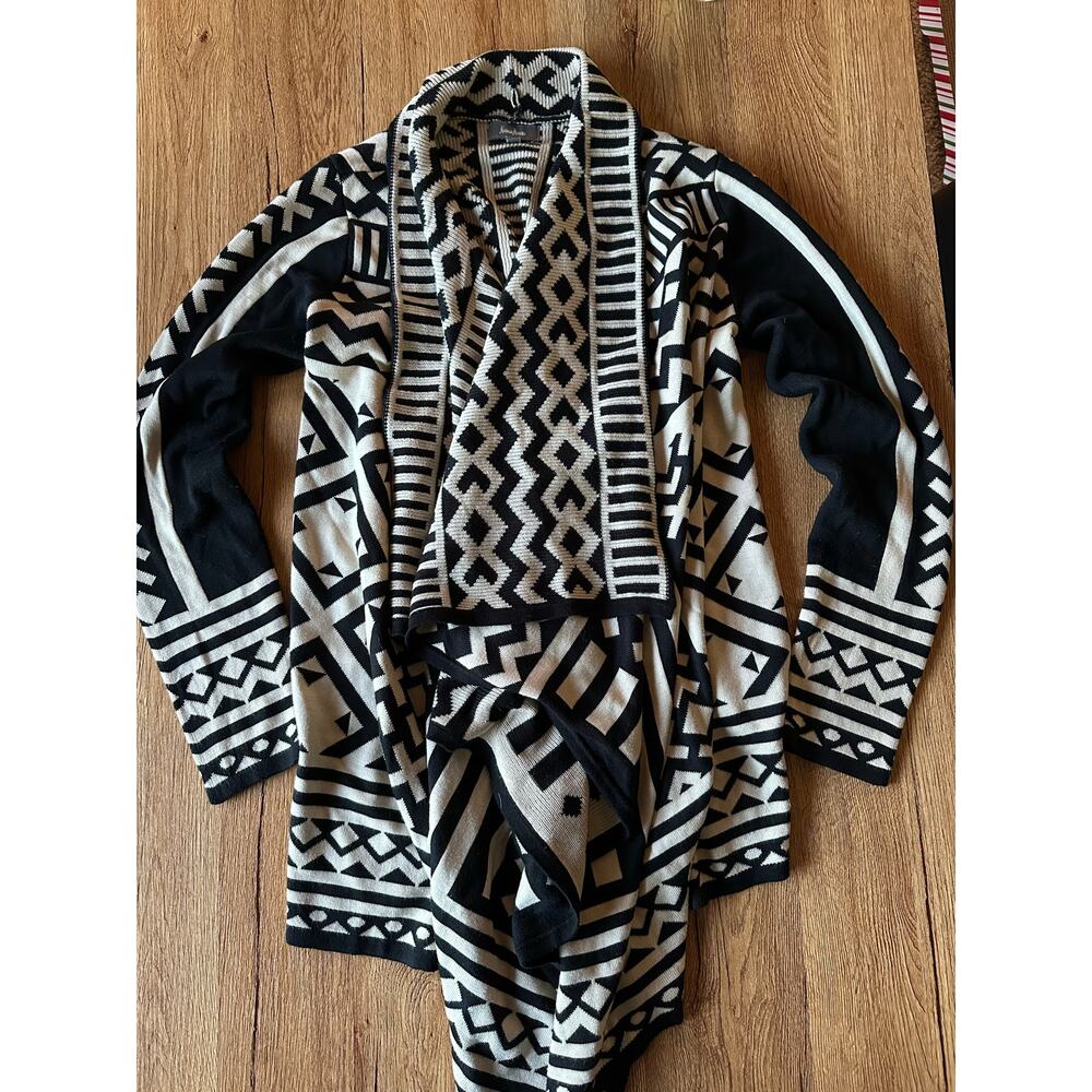Neiman Marcus Black and Tan Patterned Cardigan Size Small